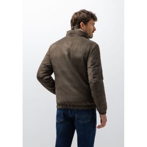  8900 donkerbrui