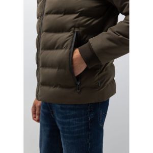  8900 donkerbrui