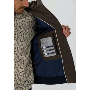  8900 donkerbrui